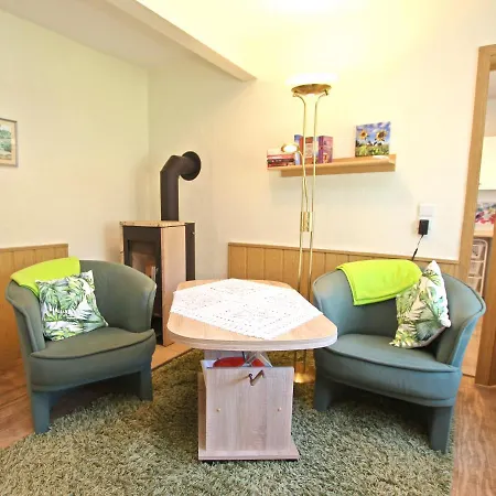 Ferienhaus 10111 *
